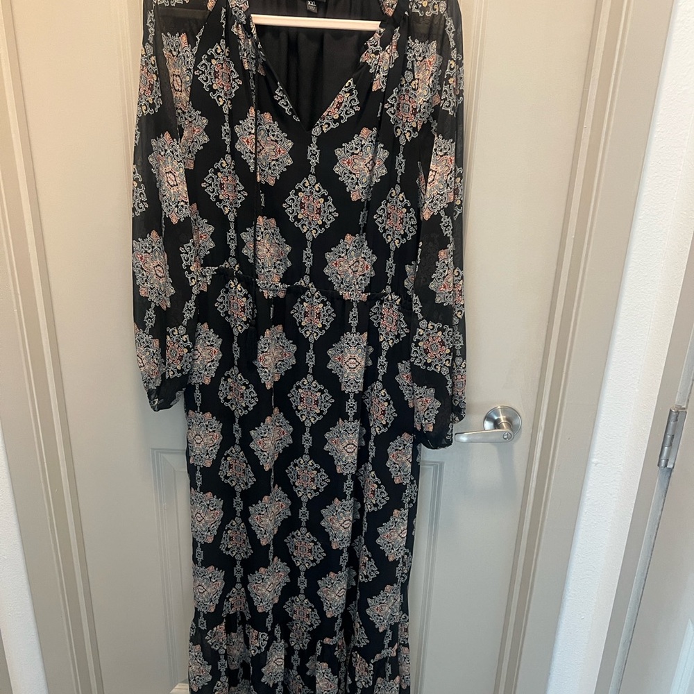 Elegant Black Patterned Women's Dress